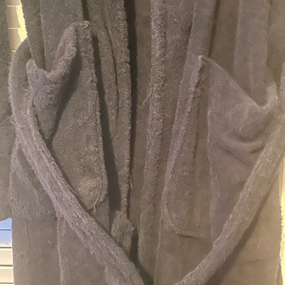 Solid black Victoria’s Secret, 100% cotton belted robe - Picture 8 of 9